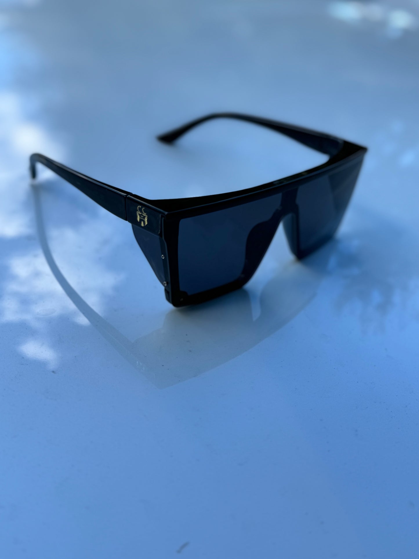 Smoke black hellboy sunglasses limit edition