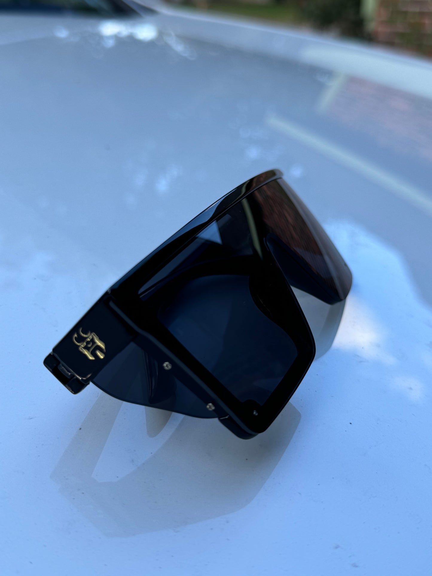 Smoke black hellboy sunglasses limit edition