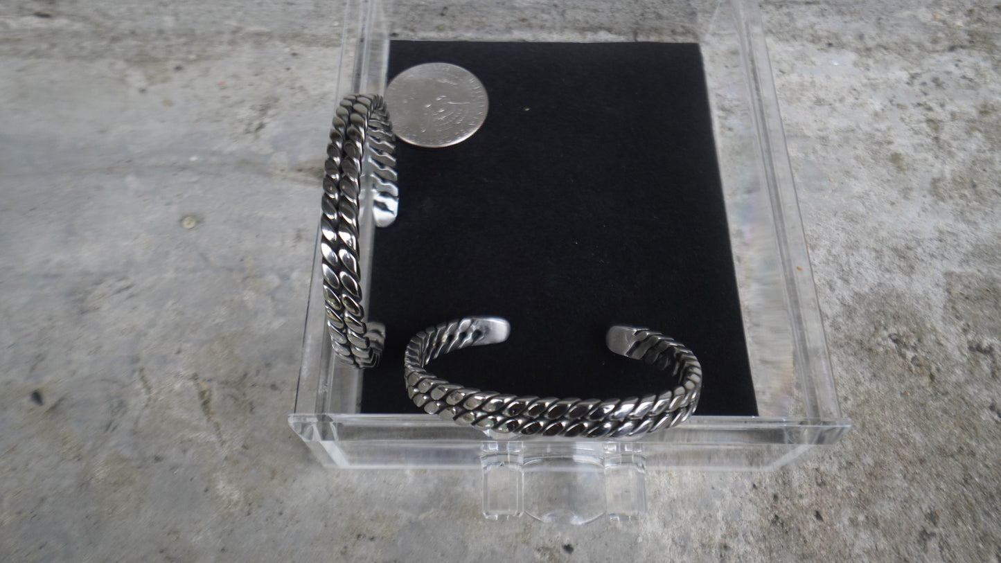 High-quality stainless steel bracelets for women
