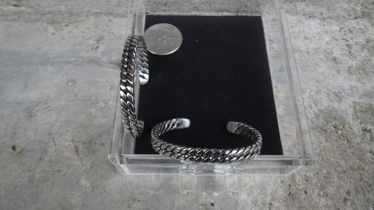 High-quality stainless steel bracelets for women