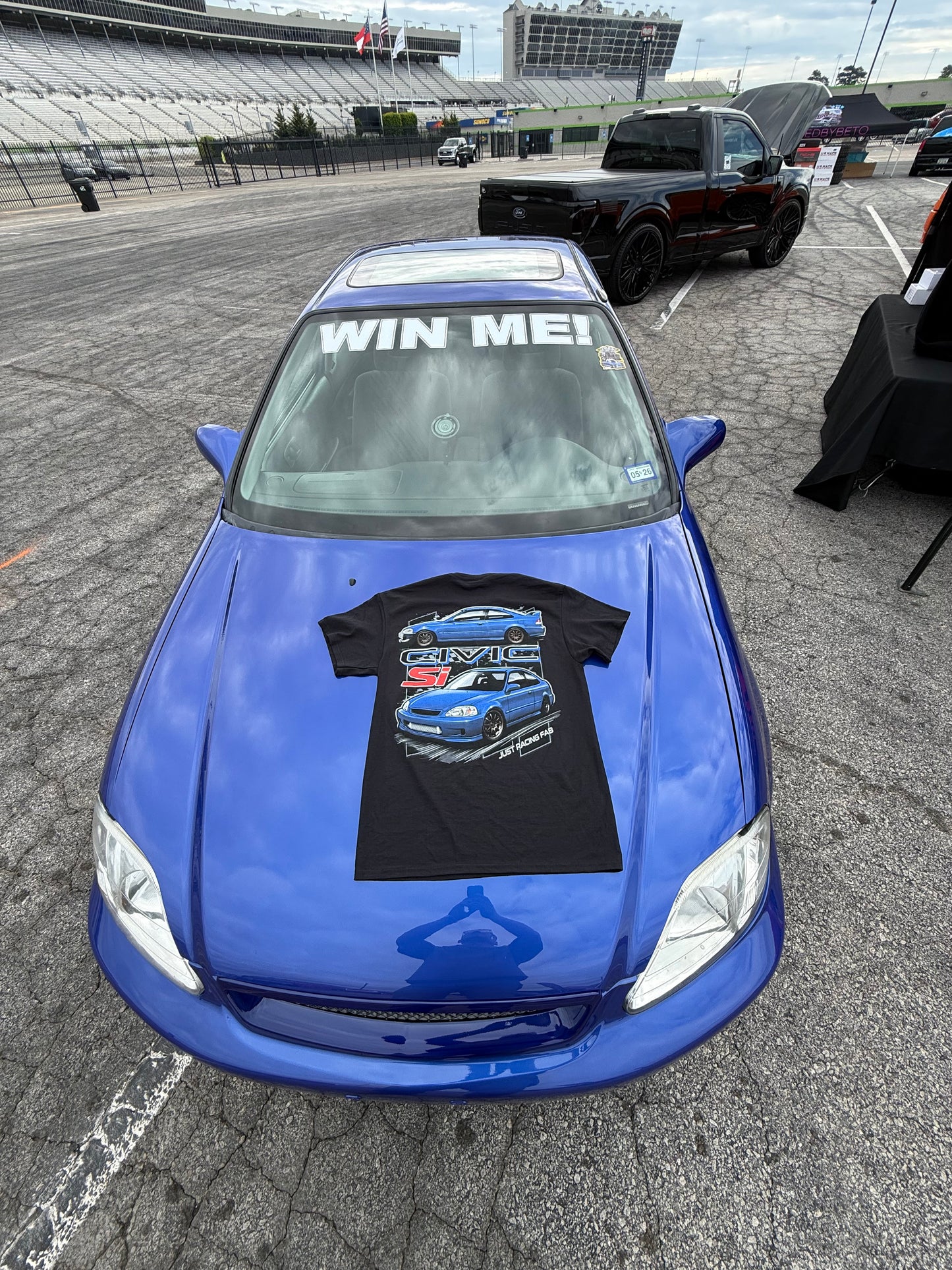 Boosted Em1 giveaway t-shirt