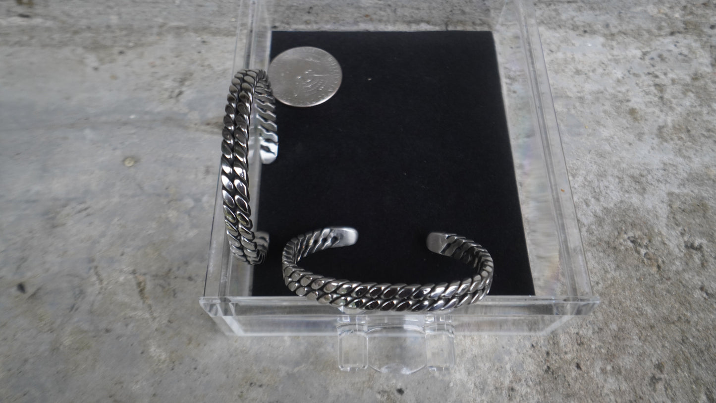 High-quality stainless steel bracelets for women